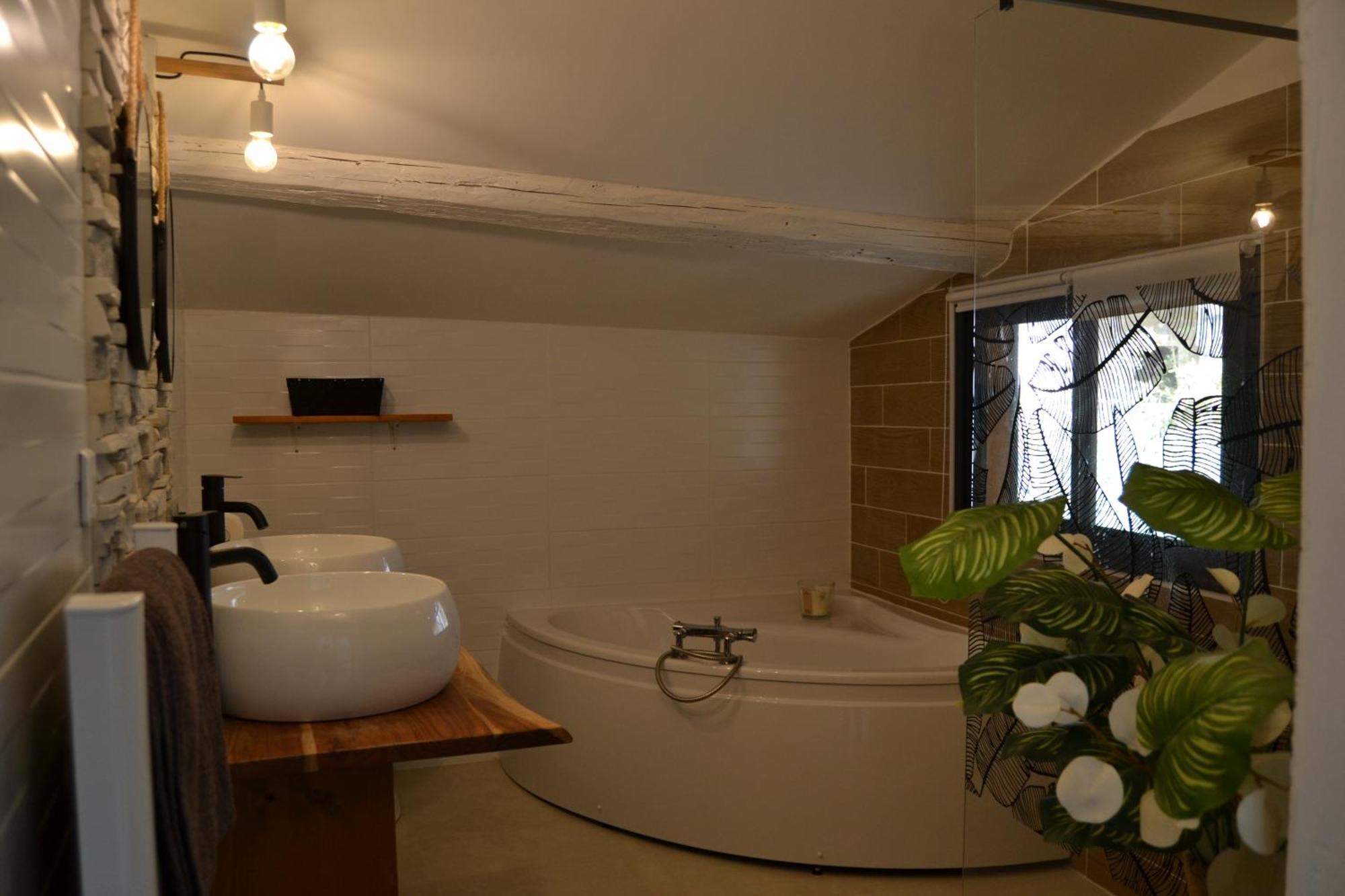 La Cachette Bed & Breakfast Aigues-Vives  Exterior photo
