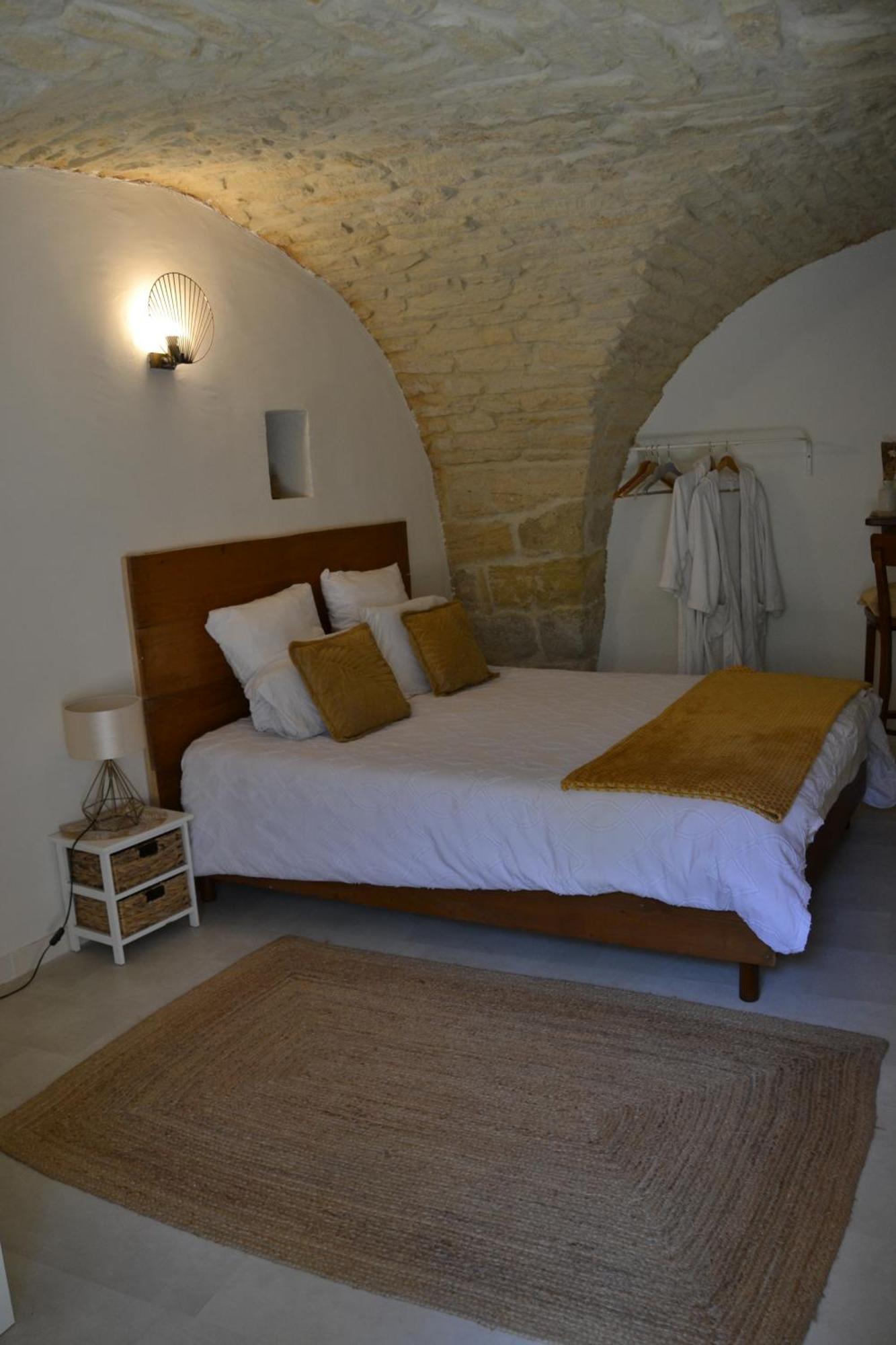 La Cachette Bed & Breakfast Aigues-Vives  Exterior photo