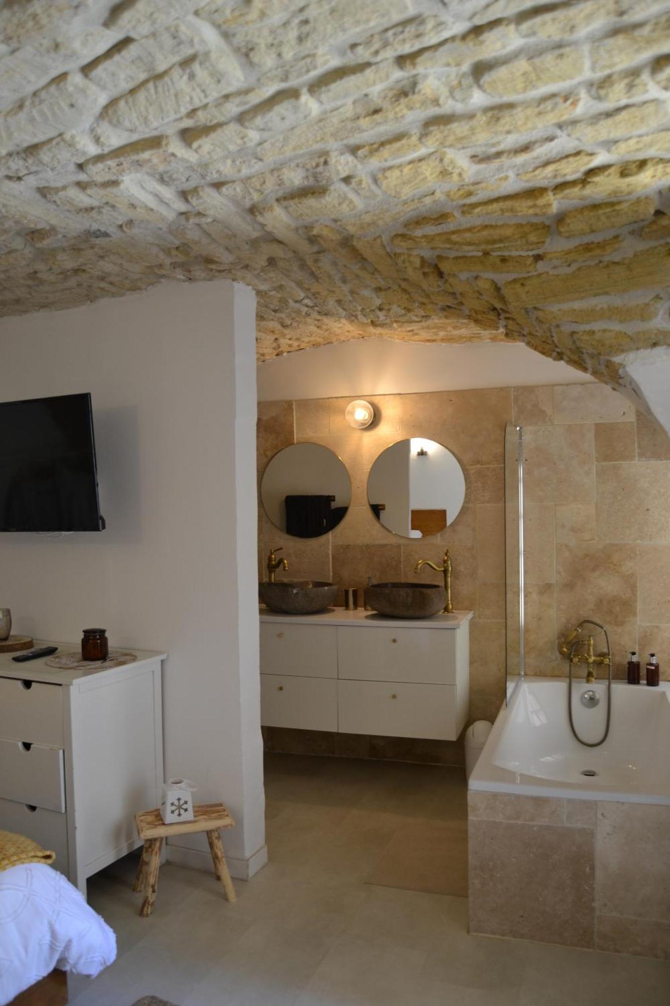La Cachette Bed & Breakfast Aigues-Vives  Exterior photo